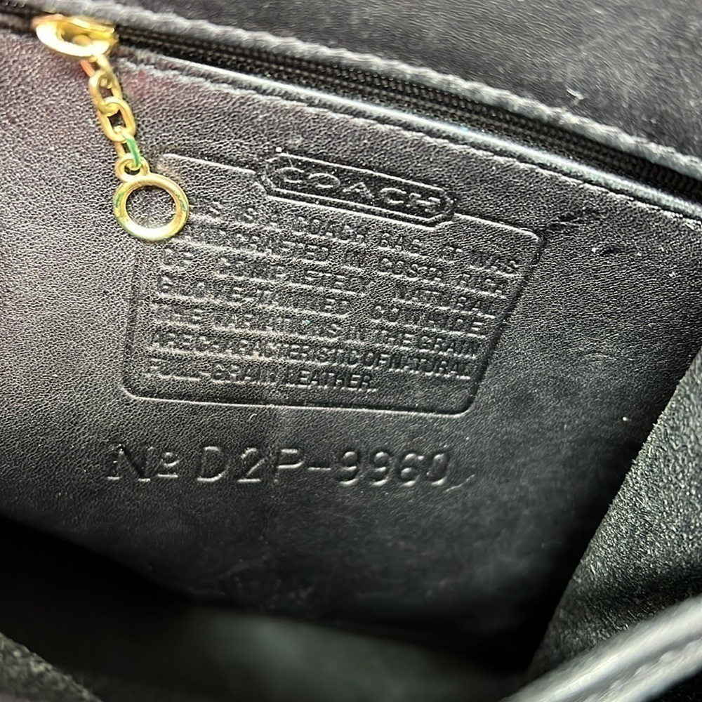 Coach Vintage Legacy 9960 Black Leather Brass Hardware Top Handle Flap Backpack - Picture 12 of 12